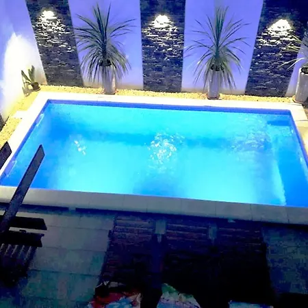 Charming In With Private Pool - 66 M² * זאדאר