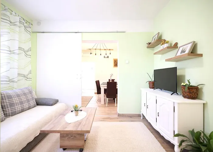 Charming In With Private Pool - 66 M² Zadar