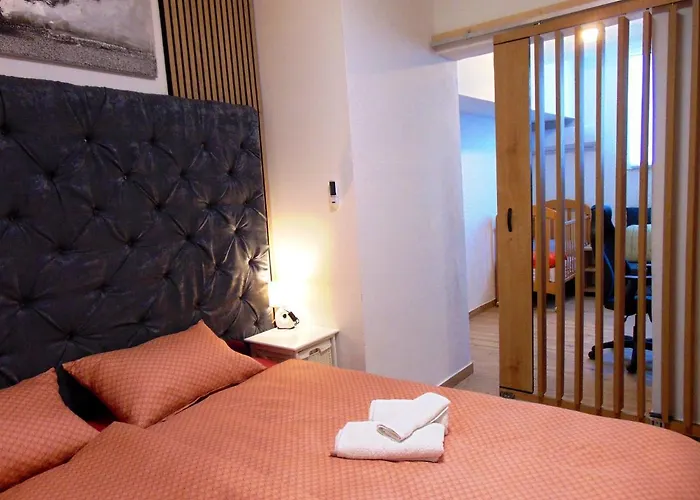 Charming In With Private Pool - 66 M² *