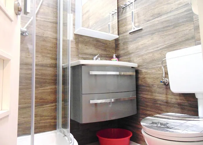 Charming In With Private Pool - 66 M² *