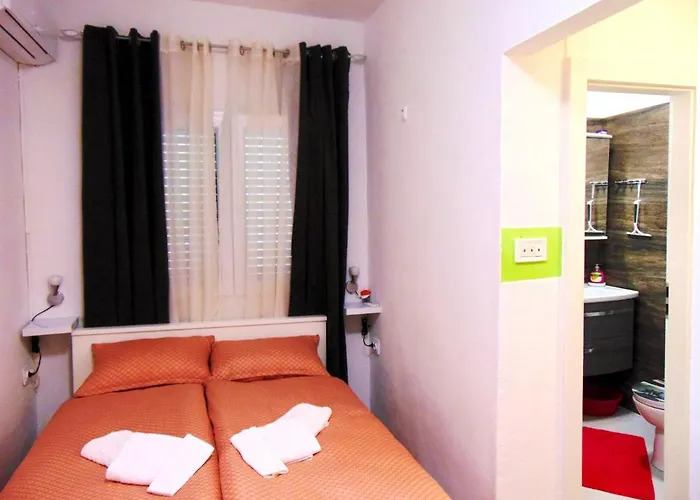 Charming In With Private Pool - 66 M² * Zadar